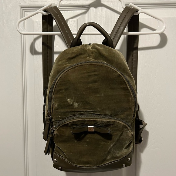 Green velvet Nine West Backpack - Picture 1 of 5